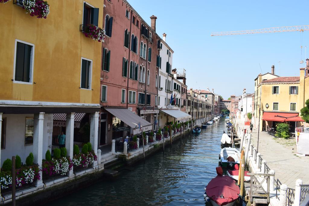 Il Veliero Romantico Venetië Buitenkant foto