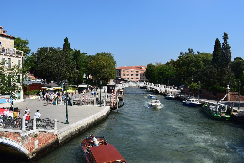 Il Veliero Romantico Venetië Buitenkant foto