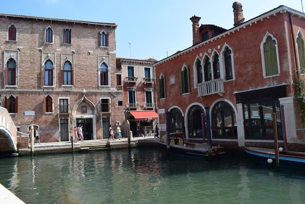 Il Veliero Romantico Venetië Buitenkant foto